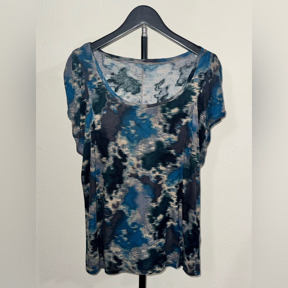 Nordstrom Abstract Blue and Black Short Sleeve Top